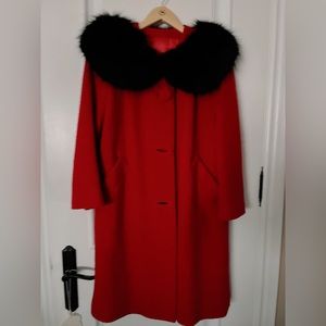 Coat with fur